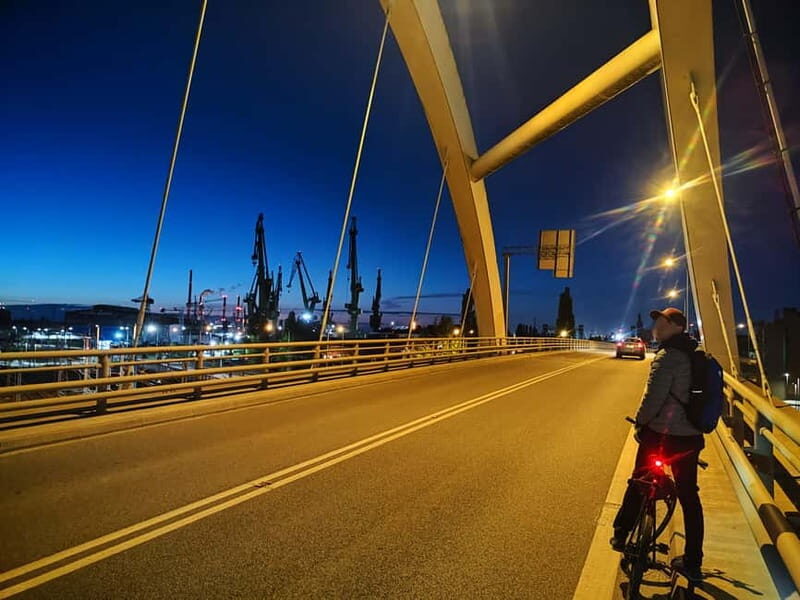 Gdask: Wrzeszcz and Shipyard District Private Bike Tour - Key Points