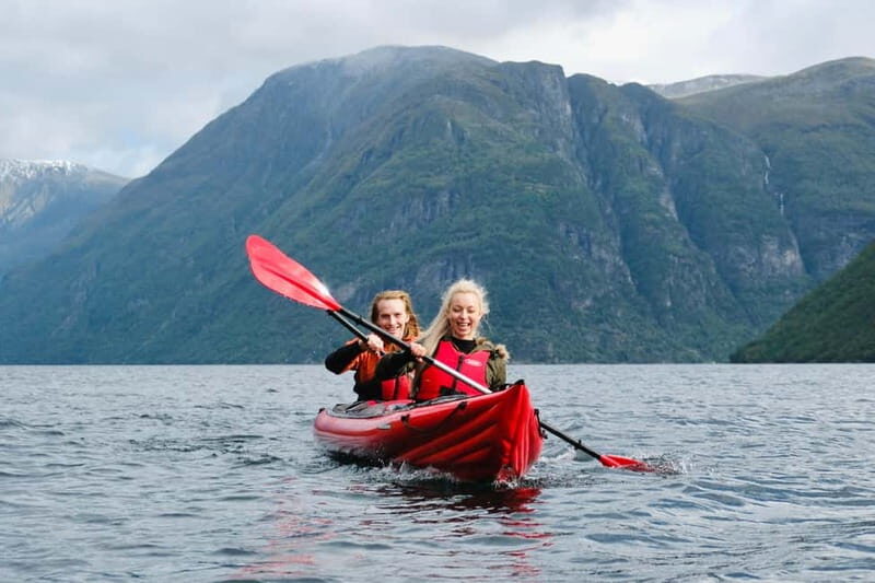 Geiranger: Beginner-Friendly Fjord Kayaking - An In-Depth Look at the Geirangerfjord Kayaking Experience