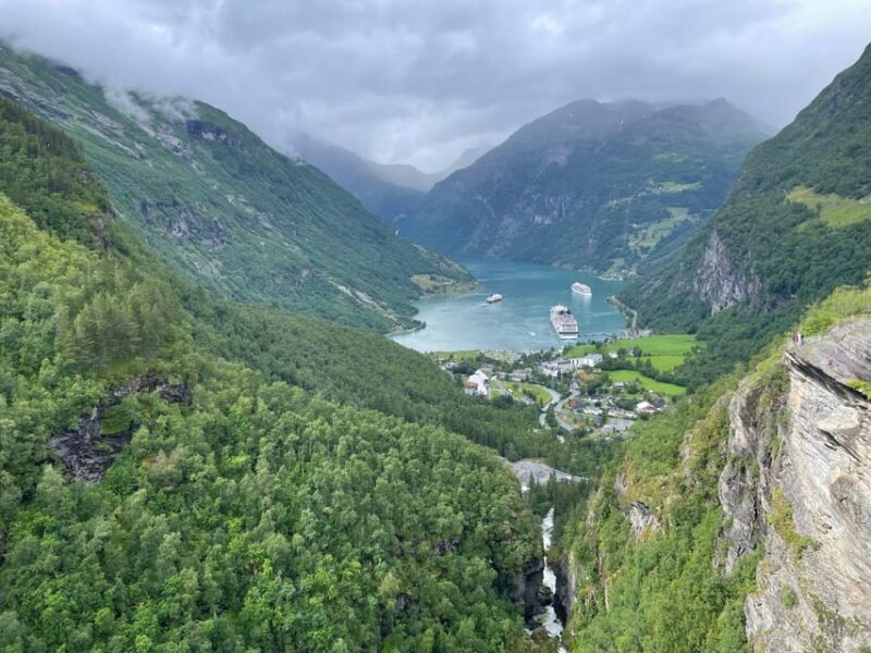 Geiranger Dalsnibba: mini bus tour - Who Should Consider This Tour?