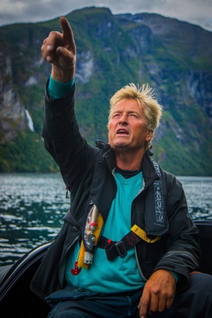 Geiranger: Guided Geirangerfjord Boat Tour - The Experience of Speed and Adventure