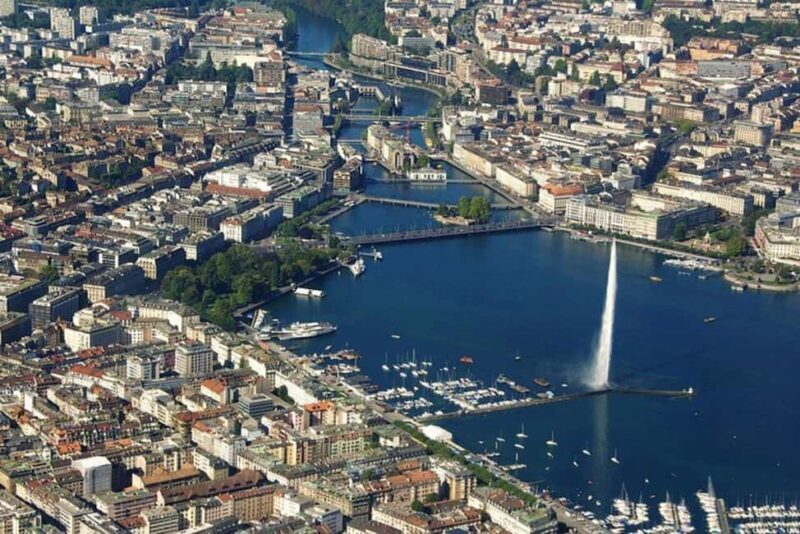 Geneva: Guided Private or Group Old Town Highlights Tour - Key Points