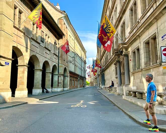 Geneva: Private 2,5-Hour City Highlights Guided Walking Tour - Why This Tour Works