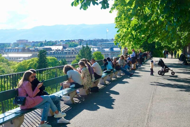 Geneva: Private 2,5-Hour City Highlights Guided Walking Tour - Who This Tour Is Best For