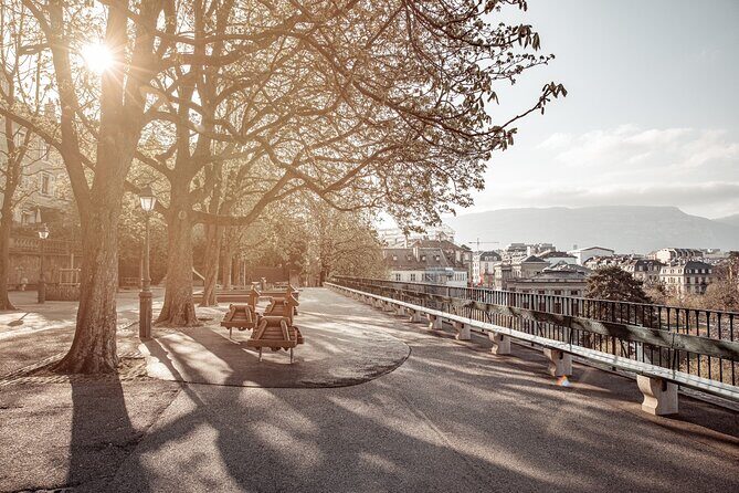 Geneva Virus Run: Stop the Infection Exploration Game - Key Points