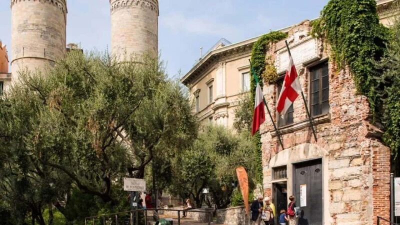 Genoa: Columbus Trail Urban Trekking with Wine & Local Tastings - Key Points