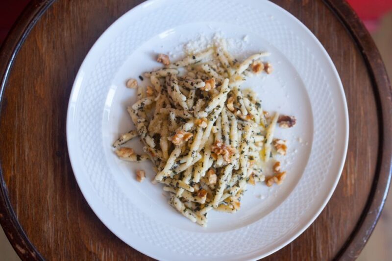 Genoa: Dining Experience at a Local's Home - An In-Depth Look at the Experience