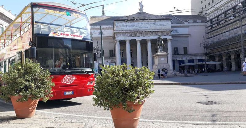 Genoa: Hop-on Hop-off Tour Ticket - Red Line: Stop-by-Stop in Genoa’s Historical Core