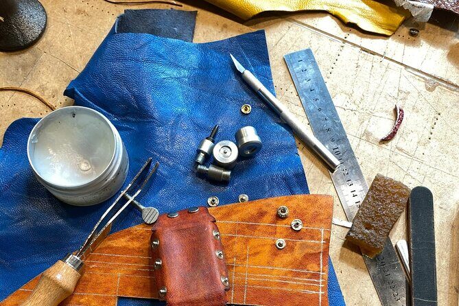 Genuine Leather Craft by Choice Workshop in Leiden - The Details of the Leather Craft Experience