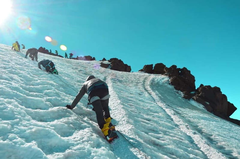 Georgia: climbing mount Kazbegi - Key Points