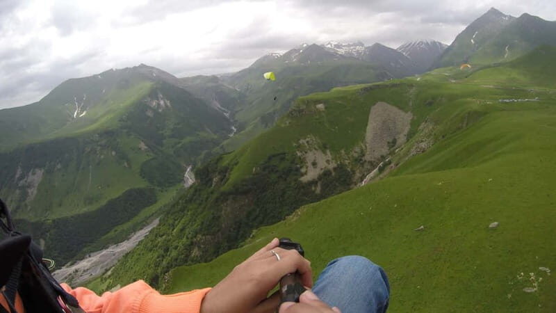 Georgia: Paragliding tandem flight in Gudauri with video - Is It Worth the Cost?