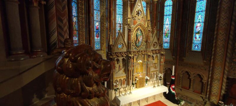 German-language tour of the Matthias Church in Budapest - Key Points