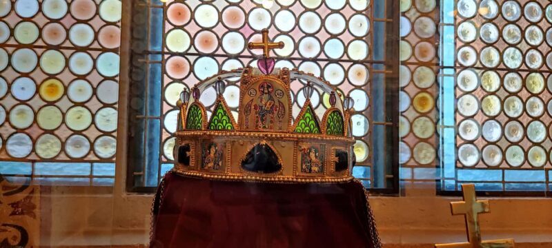 German-language tour of the Matthias Church in Budapest - Practical Details and What to Expect