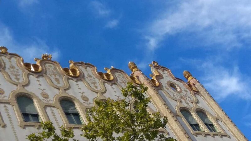 German speaking guided walking tour in Budapest - Who Should Consider This Tour?