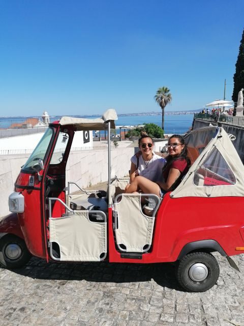 Get a TukTuk tour with a local guide! - The Experience in Action: What to Expect