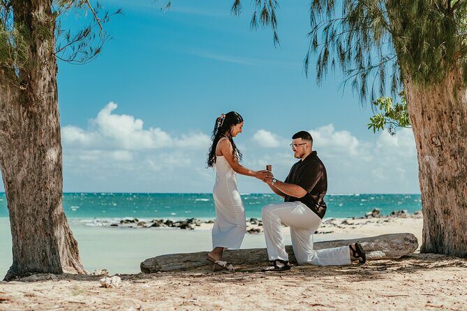 Get Engaged on Maui Beach with a Photographer - The Sum Up