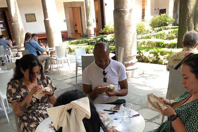 Get to know Mexico through its textiles and embroidery. - FAQs