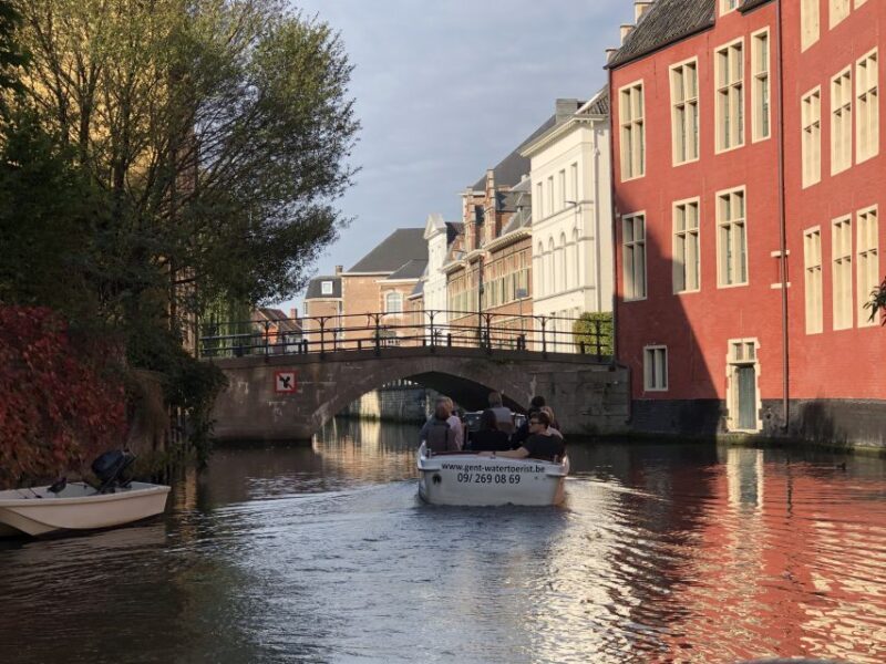 Ghent: 40-Minute Historical Boat Tour of City Center - A Deep Dive Into the Experience