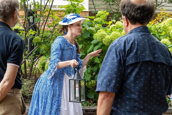 Ghost and Graveyard Tour - What to Expect from the Ghost and Graveyard Tour