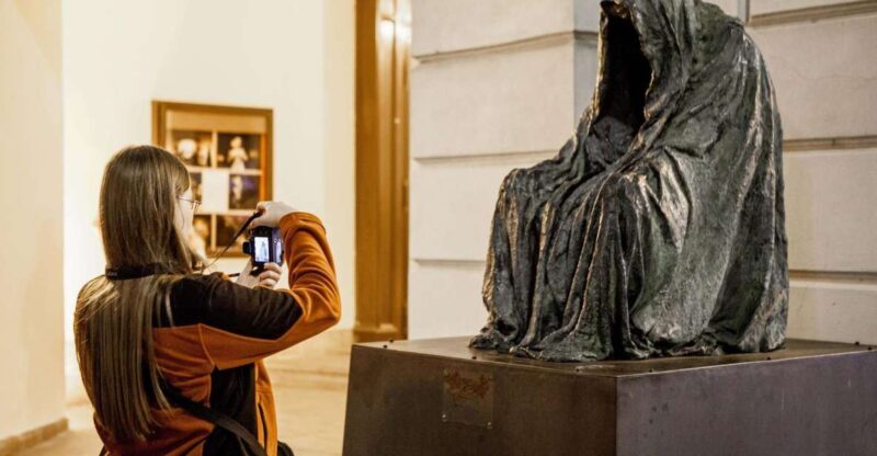 Ghost Walking Tour of Prague - What the Tour Includes and How It Unfolds