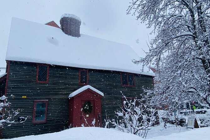 Ghosts of Christmas Past a Haunted Holiday Stroll in Salem - Key Points