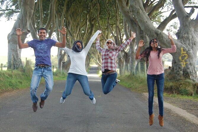 Giants causeway & coastal private luxury Mercedes 7 seater tour - Belfast City Tour