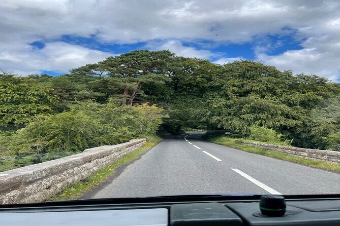 Giants Causeway, Rope Bridge, Carrickfergus Castle and Dark Hedges Tour - FAQs