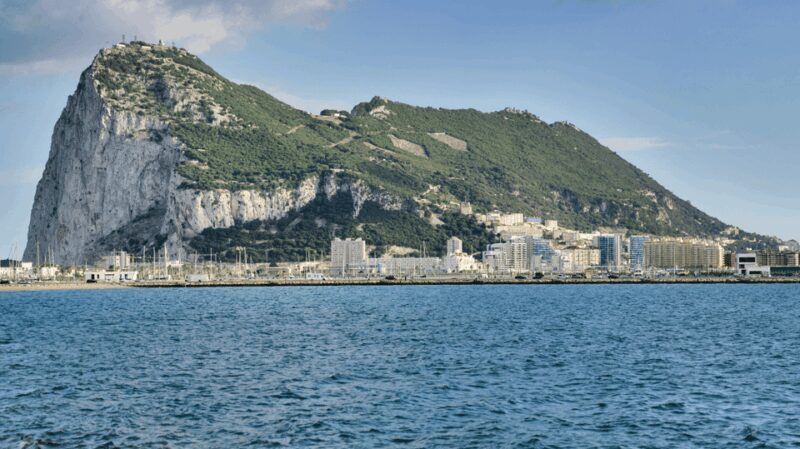 Gibraltar shopping: Desde Málaga y la Costa del Sol - A Closer Look at the Gibraltar Shopping Tour