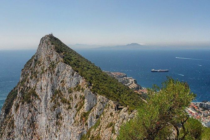 Gibraltar Shore Excursion: The Original Rock, Shop & Caves Tour - The Practical Side: Transportation, Timing, and Group Size