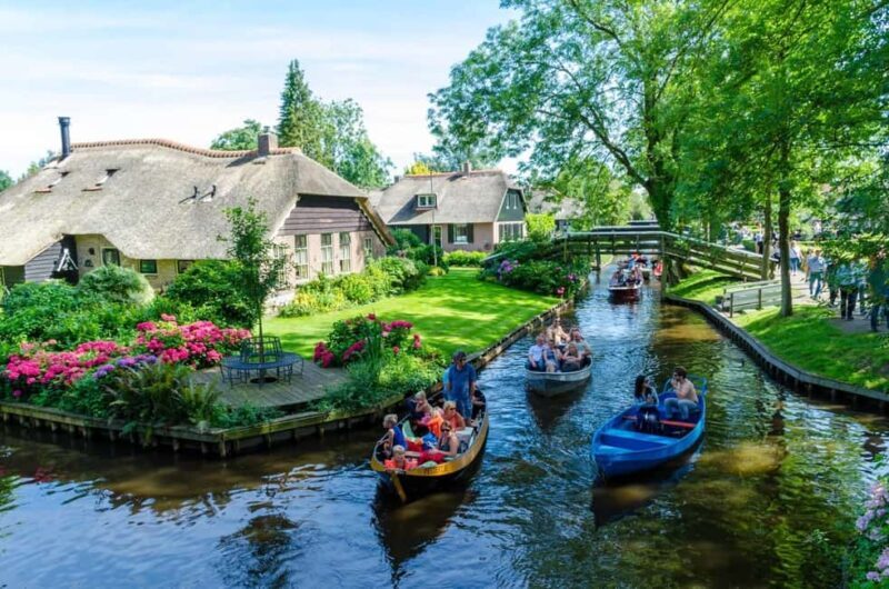 Giethoorn : 1 Hour Canal Cruise in Village With Coffee/Tea - Is It Worth the Price?