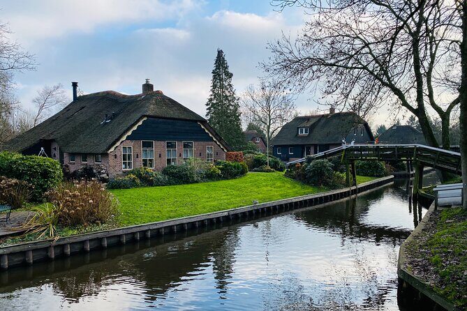 Giethoorn and Zaanse Schans Day Tour Small Group Incl. Boat Ride - The Itinerary in Detail