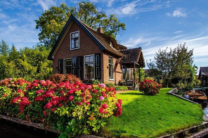 Giethoorn Day Private Tour & Boat Trip - Authentic Experiences from Reviews