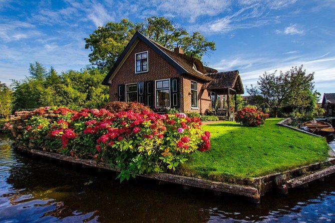 Giethoorn Guided Day Trip with Boat Ride from Amsterdam - Real Traveler Perspectives