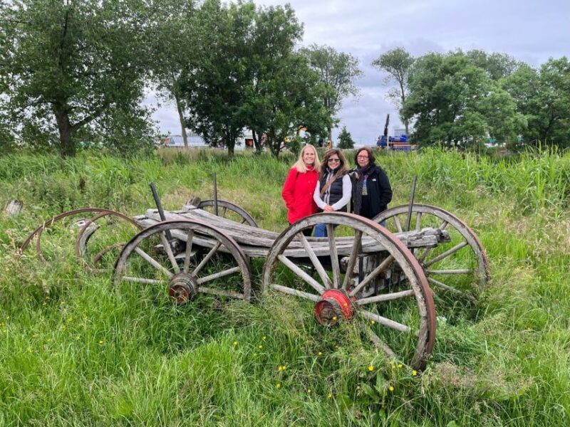 Giethoorn, Private Boat Tour & Zaanse Schans Windmills - What the Experience Feels Like