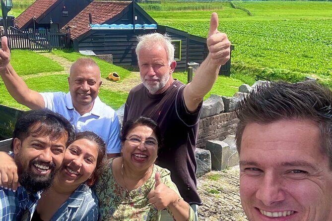 Giethoorn Roundtrip Transport with Optional Guided Canal Cruise - A Closer Look at the Tour