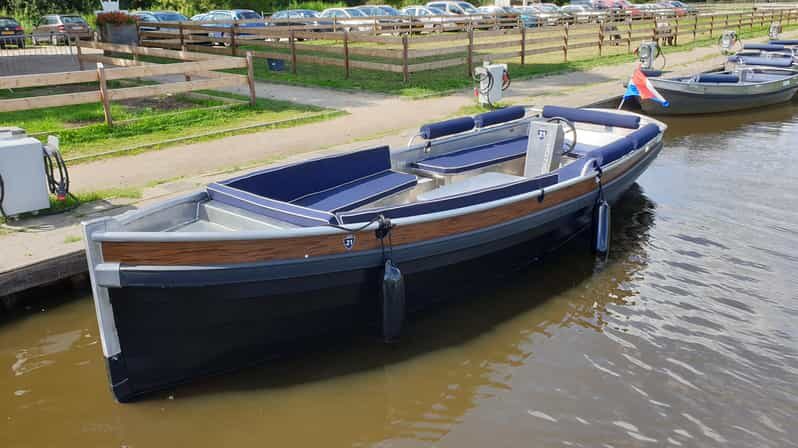 Giethoorn: Self-Drive Boat Rental for up to 12 People - Pricing and Value