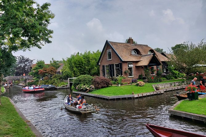 Giethoorn Small-Group Tour from Amsterdam (Max. 8 People) - Free time to walk Giethoorn village (1.5 hours)
