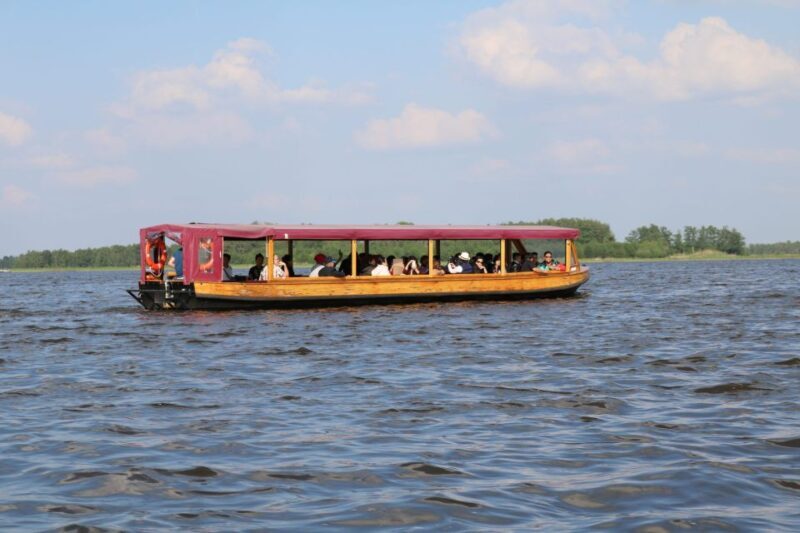 Giethoorn: Village & National Park Canal Cruise with Coffee - The Pros and Cons
