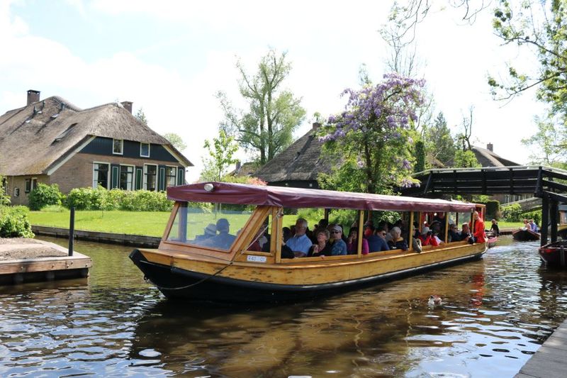 Giethoorn: Village & National Park Canal Cruise with Coffee - Hidden Angles You Can’t Get on Foot