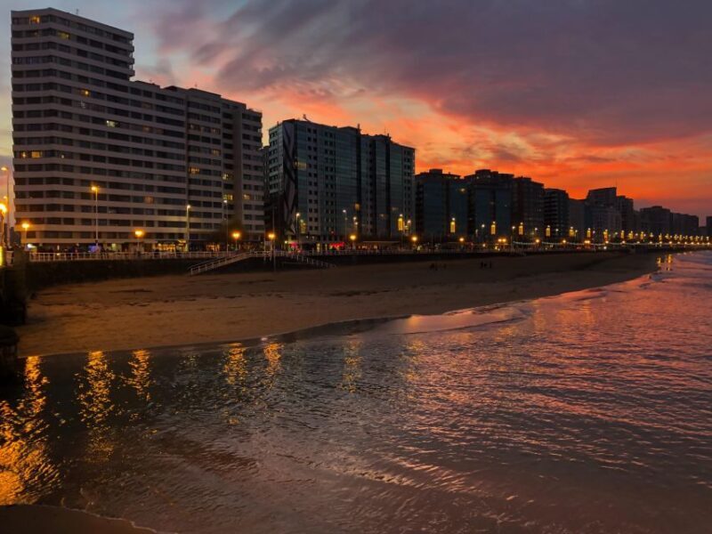 Gijón : Walking Tour of the Historic Center - Key Points
