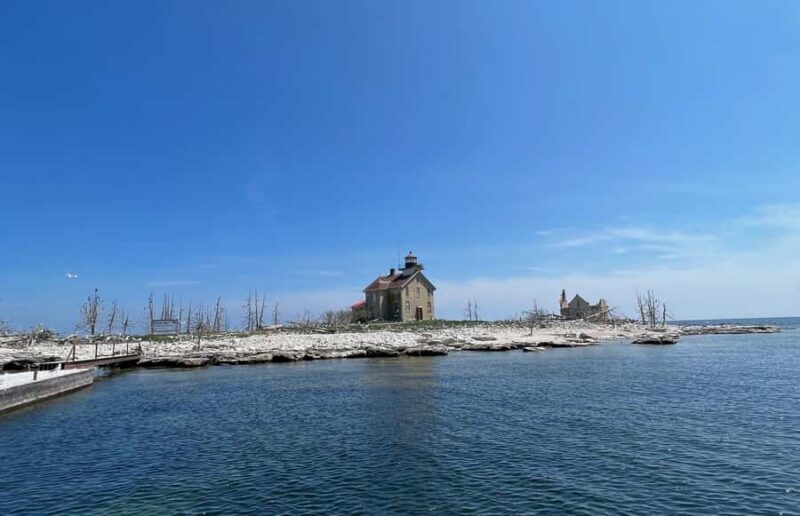 Gills Rock: Plum Island & Pilot Island Lighthouse Cruise - What to Expect on the Cruise