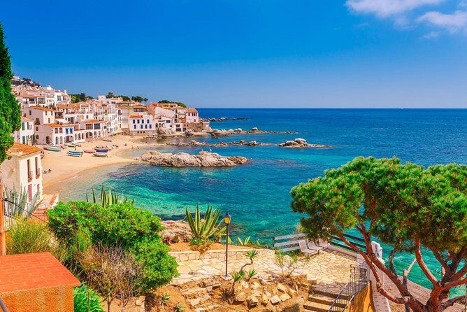 Girona and Costa Brava Private Tour with Pick-up from Barcelona - The Itinerary in Detail