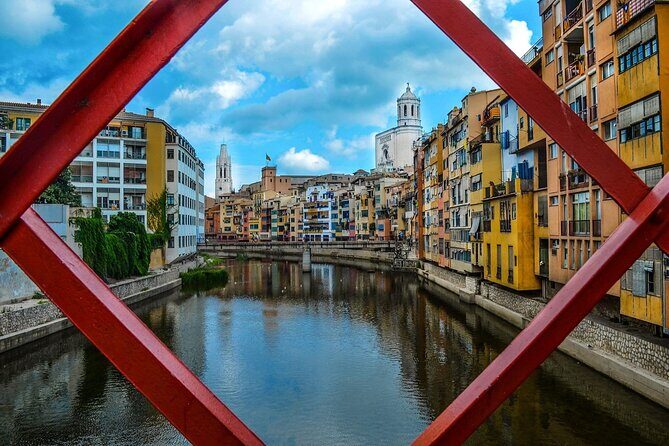 Girona Guided Tour & Dali Museum from Barcelona - A Closer Look at the Tour Experience
