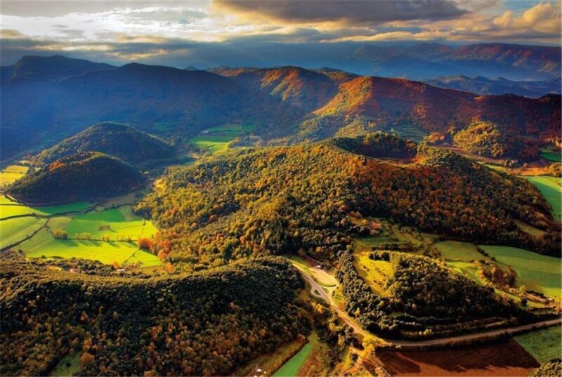 Girona: Volcano Area, Besalú, and Banyoles Lake Tour - Frequently Asked Questions