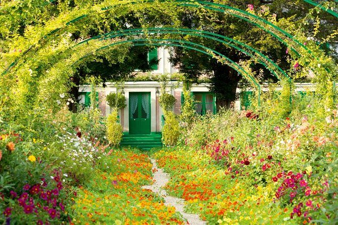 Giverny - Claude Monet's House & Gardens - Private Trip - An In-Depth Look at the Tour Experience