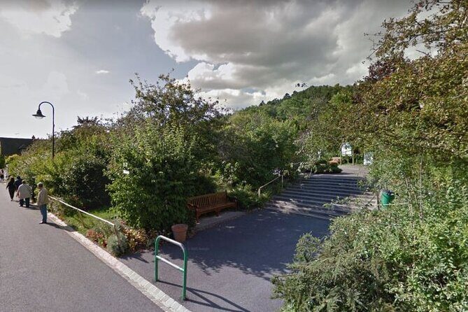 Giverny: Monet's House & Gardens Private Guided Walking Tour - FAQ