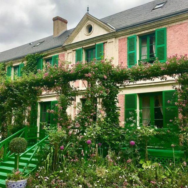 Giverny : Monet's house & Gardens Private tour from Paris - The Value of This Experience