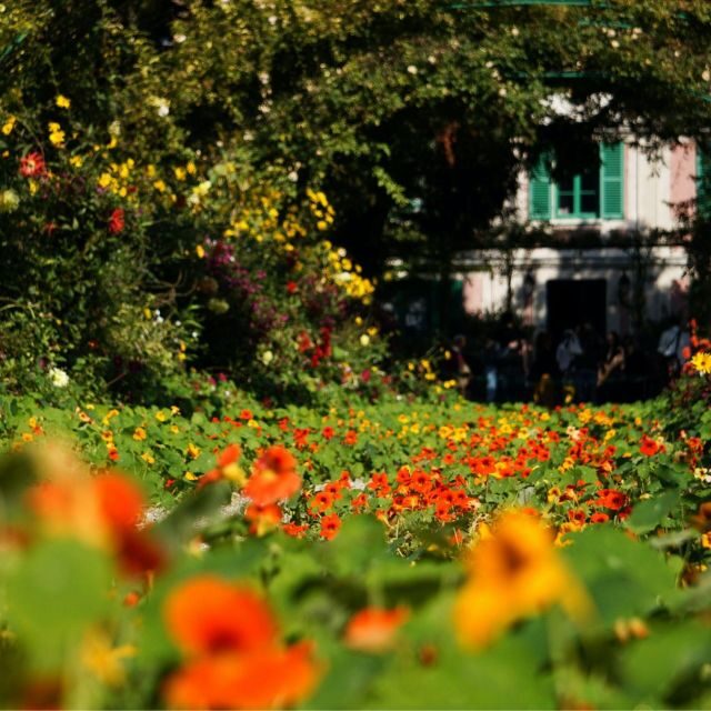 Giverny : Monet's house & Gardens Private tour from Paris - FAQs