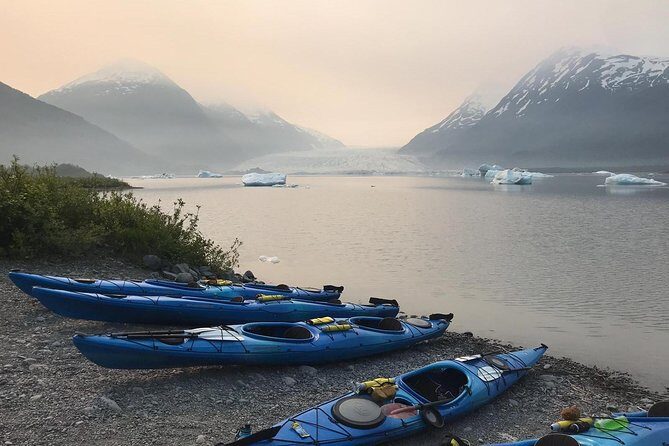 Glacier Blue Kayak & Grandview Tour - Who Is This Tour Best Suited For?