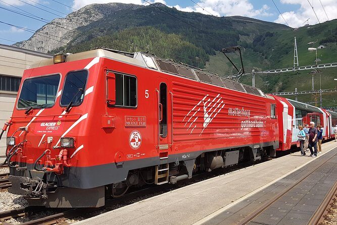 Glacier Express Panoramic Train Round Trip in one Day Private Tour from Bern - FAQ