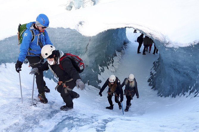 Glacier Hike and South Iceland Sightseeing from Reykjavik - The Guide Experience